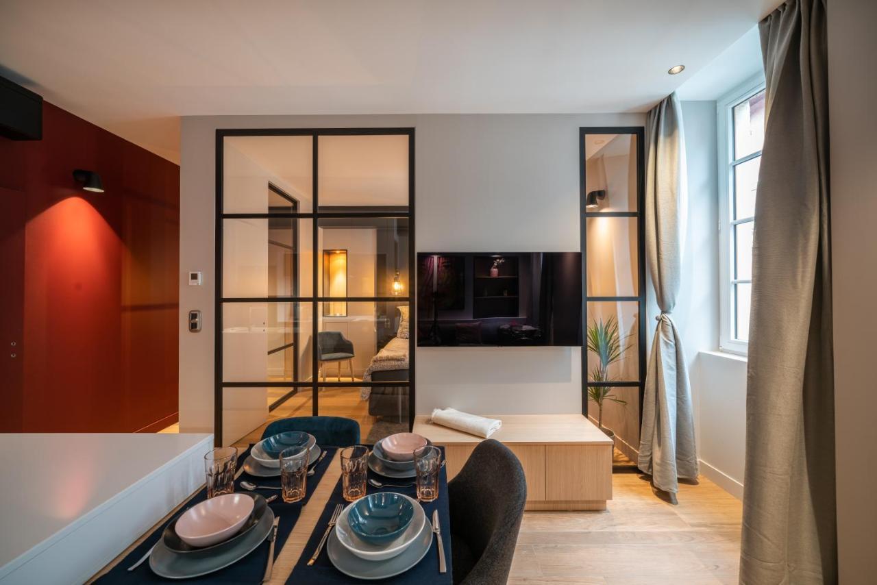 Le Luxury Design De La Vieille Ville Анси Экстерьер фото